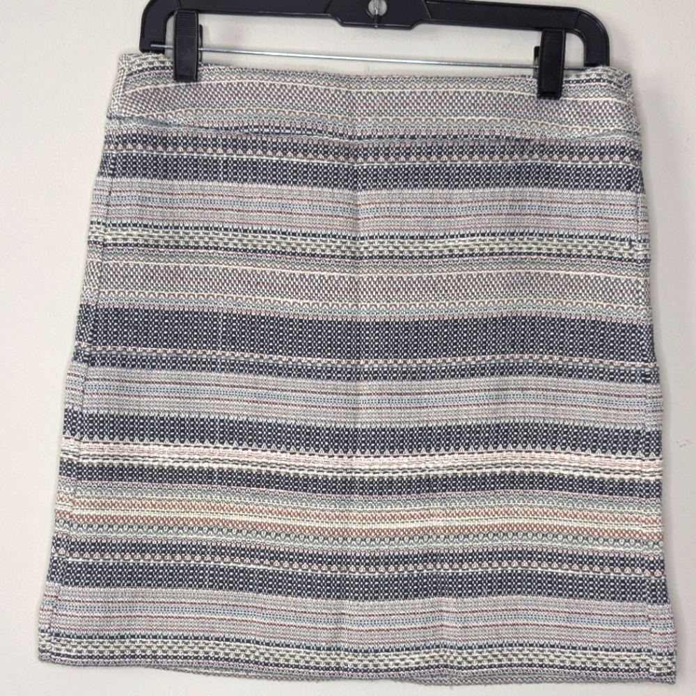 Loft Skirt textured